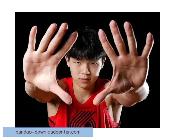 斯普利特赞杨瀚森进步显著 从季初时间减少到成长为更好球员